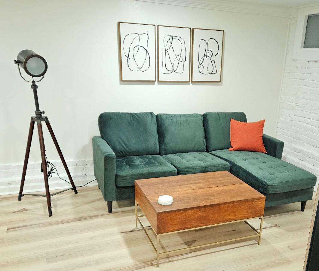 2-Bedroom In The Heart Of DEN Екстериор снимка